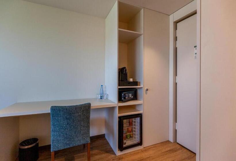 اتاق سوپریور, Sea Porto