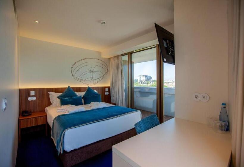 سوییت سوپریور, Sea Porto