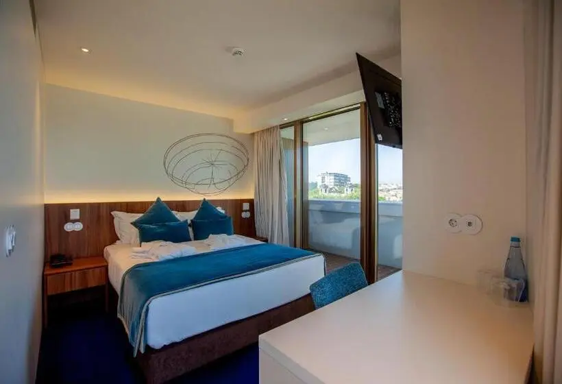 سوییت سوپریور, Sea Porto