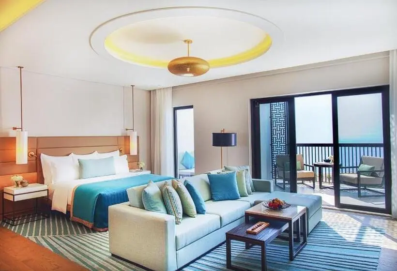 سوئیت جونیور با تخت بزرگ, Intercontinental Fujairah Resort, An Ihg