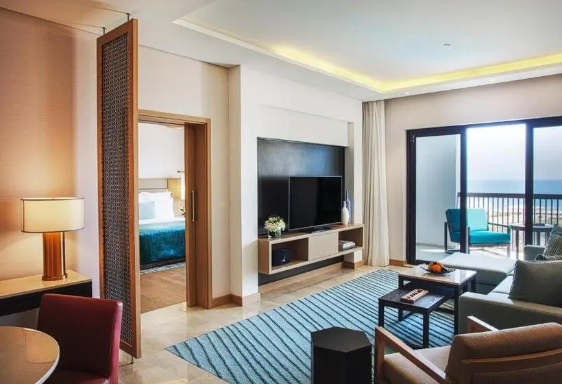 سوئیت با تخت بزرگ, Intercontinental Fujairah Resort, An Ihg