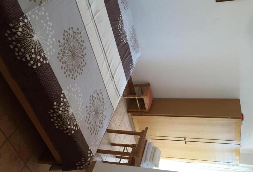 Номер Стандарт с Балконом, Vera Bed And Breakfast