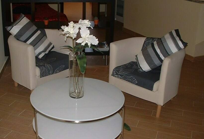 四人标准间, B&b Prima Classe