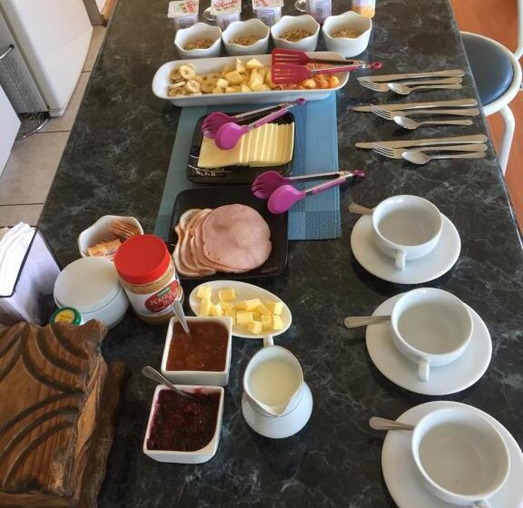 标准间, Umawtu Bed And Wine