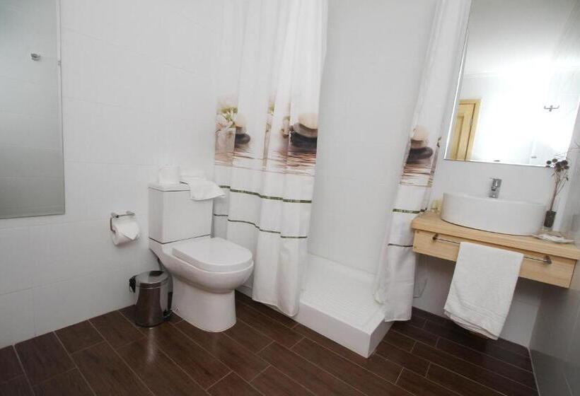 Полулюкс, Dein Haus Hotel Y Departamentos