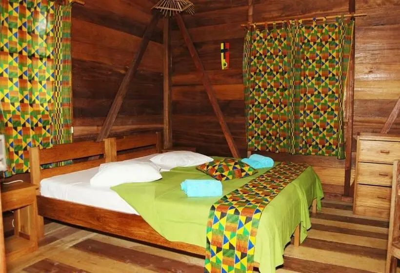 بانگلوی سوپریور, Praia Inhame Ecolodge