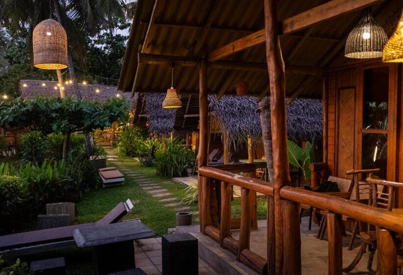 חדר משפחתי צדדי נוף לים, Sea View Clay House