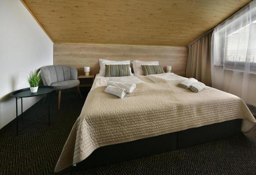 高级大房间, Vila Martina