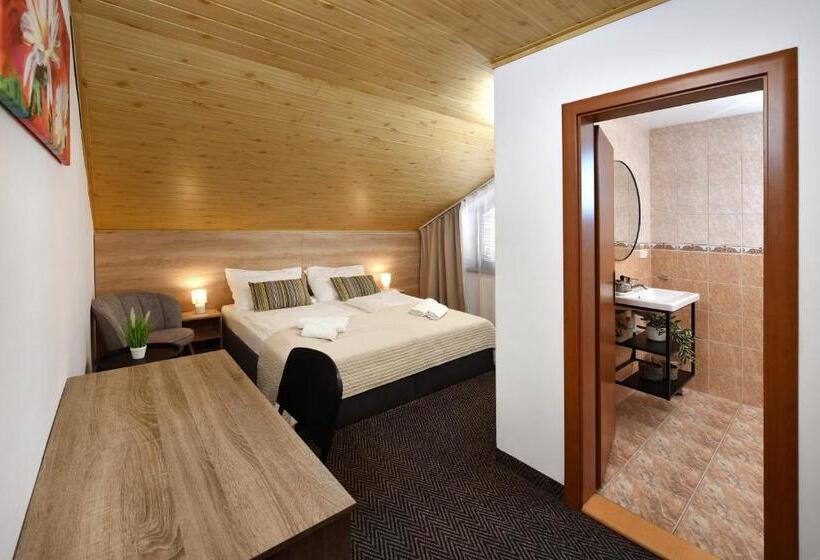 高级大房间, Vila Martina