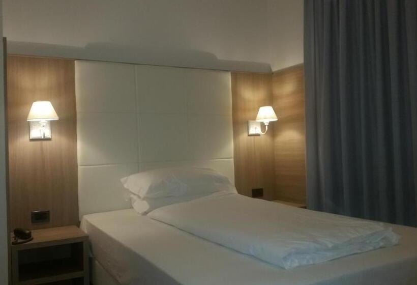 スタンダードシングルルーム, La Locanda