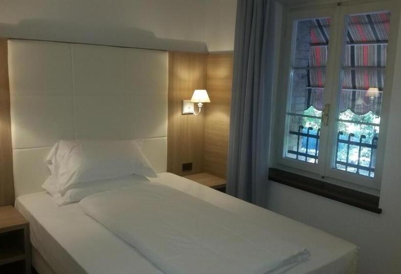 スタンダードシングルルーム, La Locanda