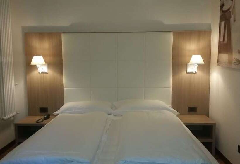 スタンダードルーム, La Locanda