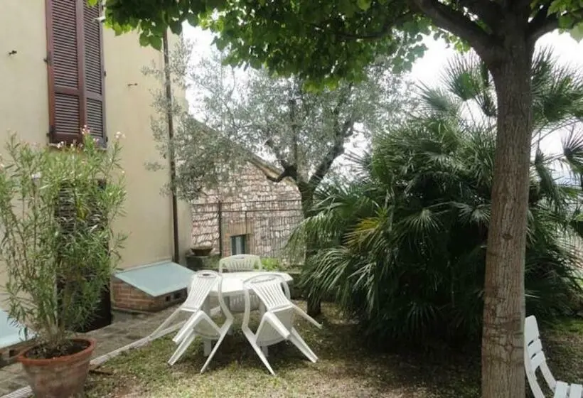 Huoneisto 1 Makuuhuone Terassi, La Terrazza Di Spello
