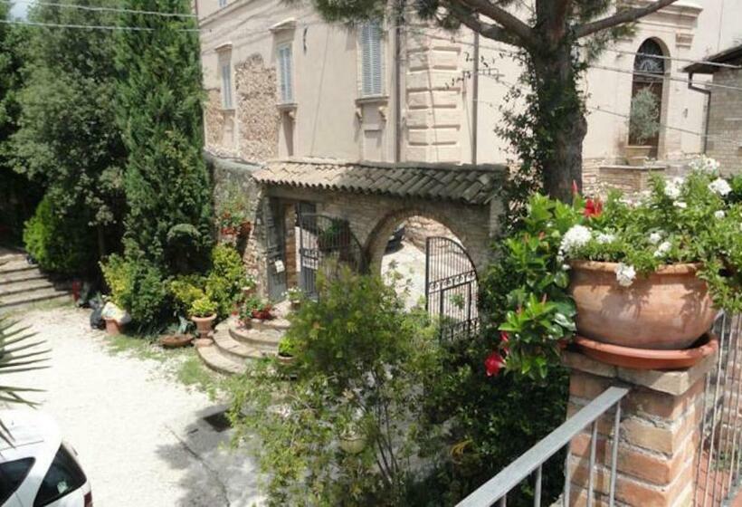 شقة غرفة واحدة مزودة بتراس, La Terrazza Di Spello