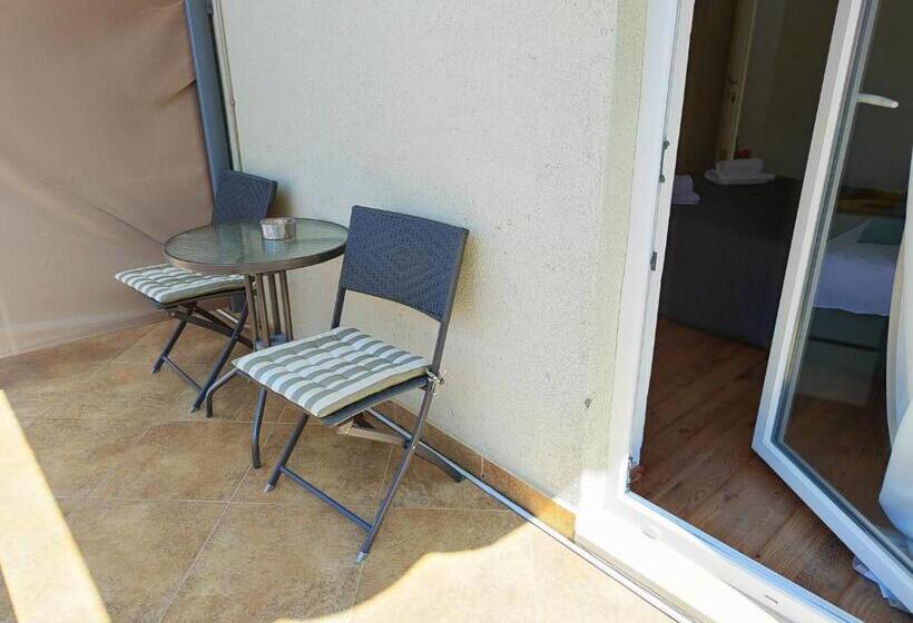 스탠다드 발코니 룸, Guest House Adria