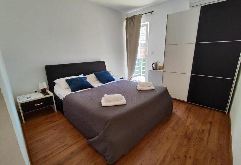 스탠다드 발코니 룸, Guest House Adria