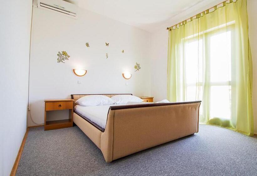 Номер Стандарт с Балконом, Pansion Maria