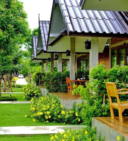 Бунгало с видом на бассейн, Sawasdee Sukhothai Resort
