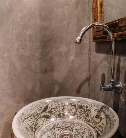 Бунгало с видом на бассейн, Sawasdee Sukhothai Resort