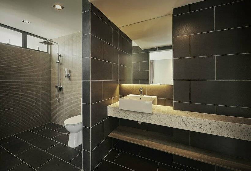 Люкс Премиум, Tropics Eight Suites