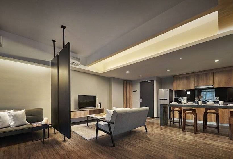 スイート（家族用）, Tropics Eight Suites