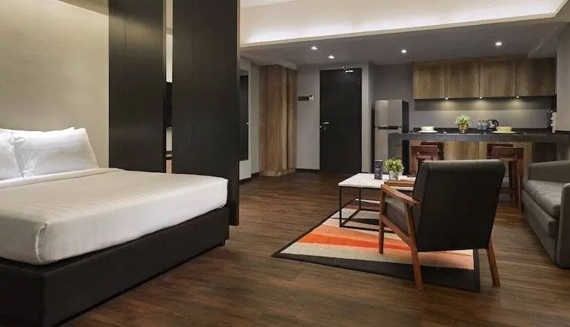 スイート（家族用）, Tropics Eight Suites