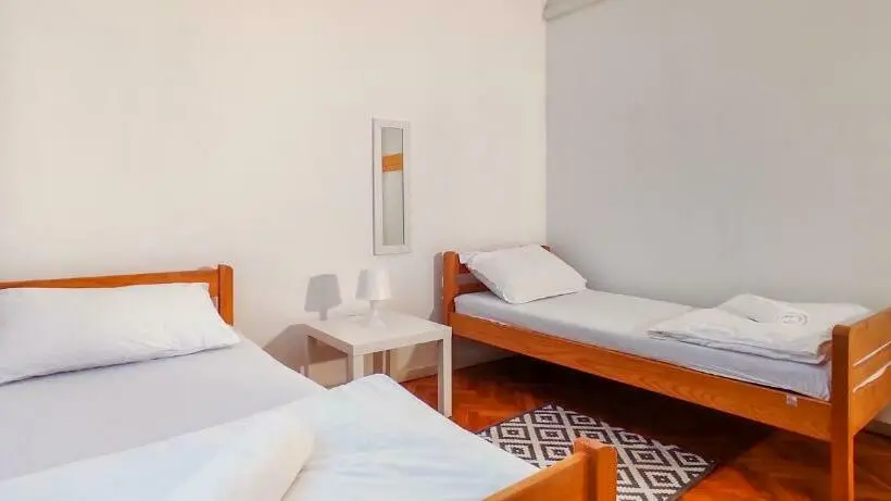 バス共有のスタンダードルーム, Whole Wide World Hostel