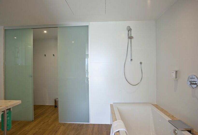 Люкс с Бассейном, Seth 55 Santo Tomas