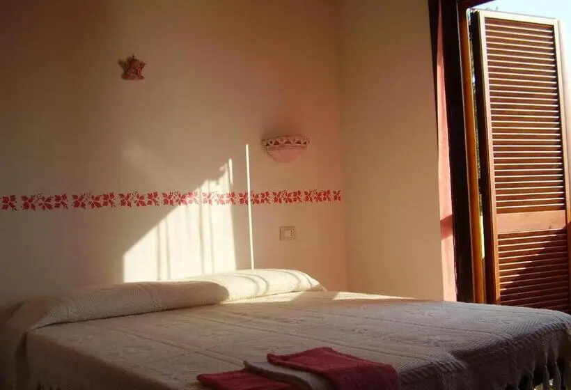 Standard-huone Terassi, Agriturismo Cuile De Molino