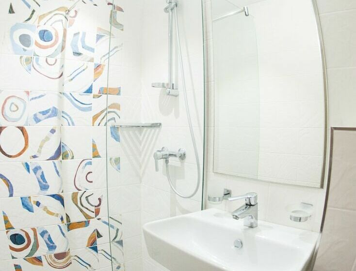 스탠다드 룸, Favorit