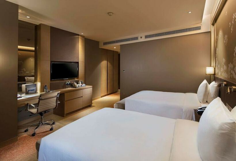 Номер Стандарт Вид на Море, Hilton Yantai