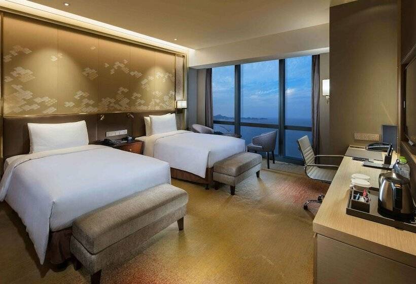 Номер Стандарт Вид на Море, Hilton Yantai