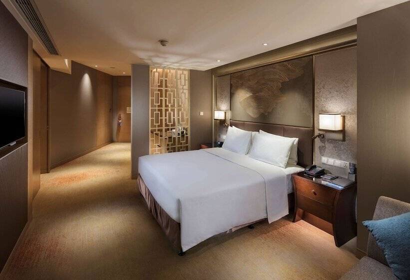 Номер Deluxe, Hilton Yantai