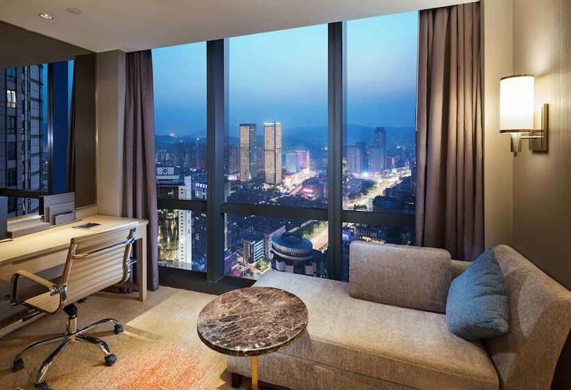 Номер Executive, Hilton Yantai
