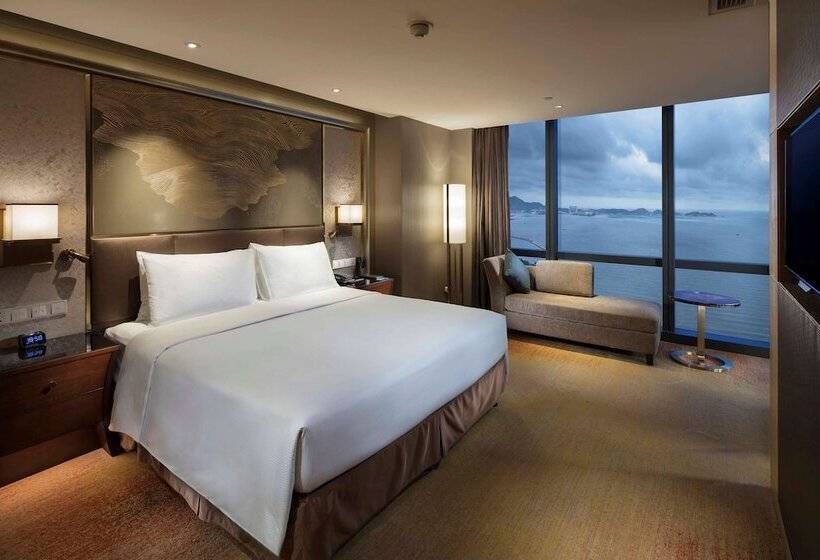 Номер Executive Вид на Море, Hilton Yantai