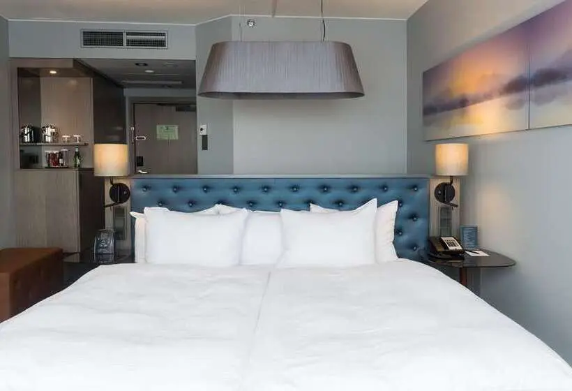 اتاق اجرایی با تخت بزرگ, Hilton Yantai