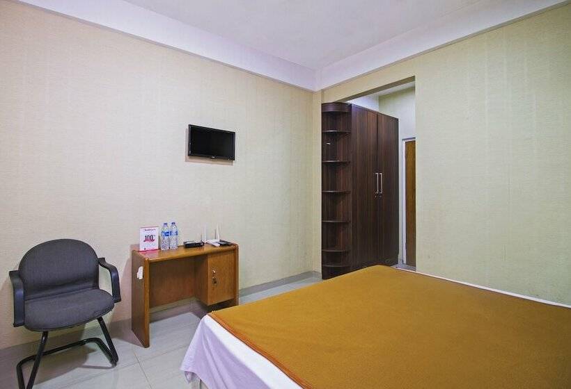 Номер Стандарт, Reddoorz Near Cilandak Town Square