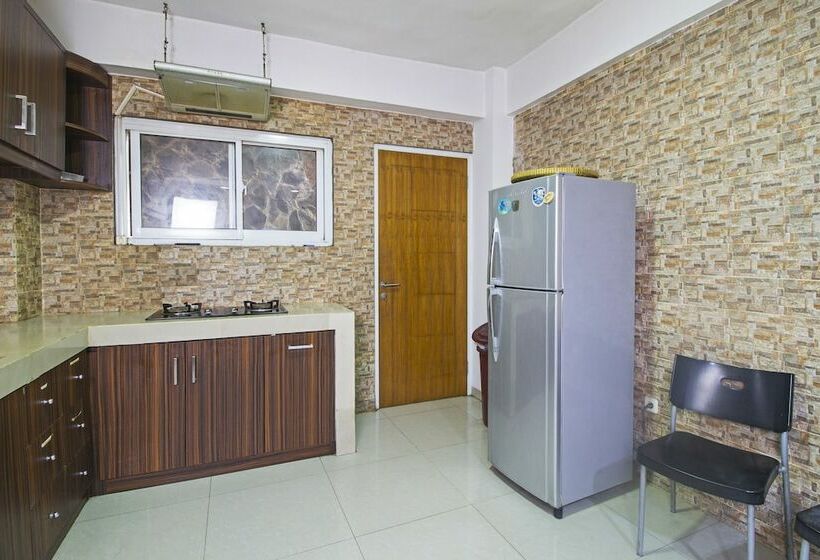 Номер Стандарт, Reddoorz Near Cilandak Town Square