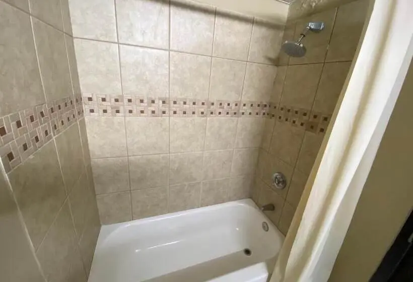 ２ダブルベッドのスタンダードルーム, Super 8 By Wyndham Rocky Mount I 95 Exit 145
