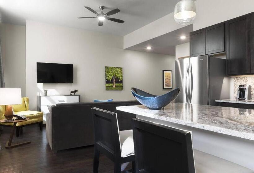 Люкс Executive Кровать Кинг, The Current Iowa, Autograph Collection