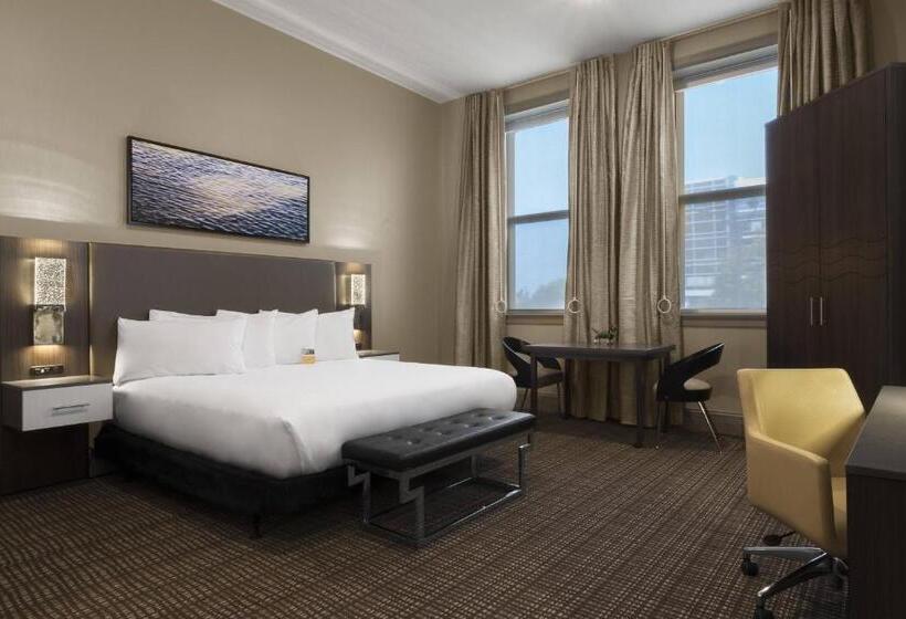 סוויטת אקזקיוטיב, עם מיטת קינג, The Current Iowa, Autograph Collection