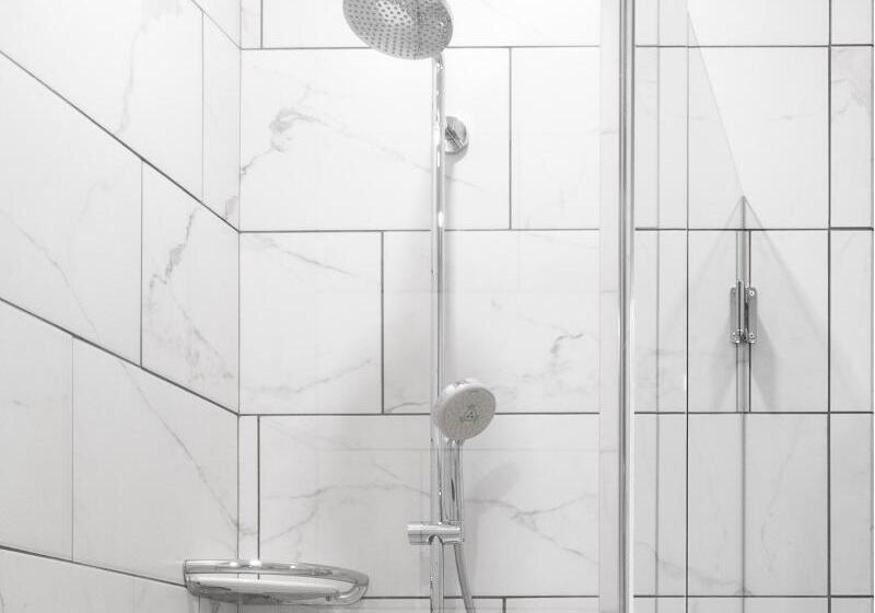 חדר סטנדרט עם מיטת קינג, The Current Iowa, Autograph Collection