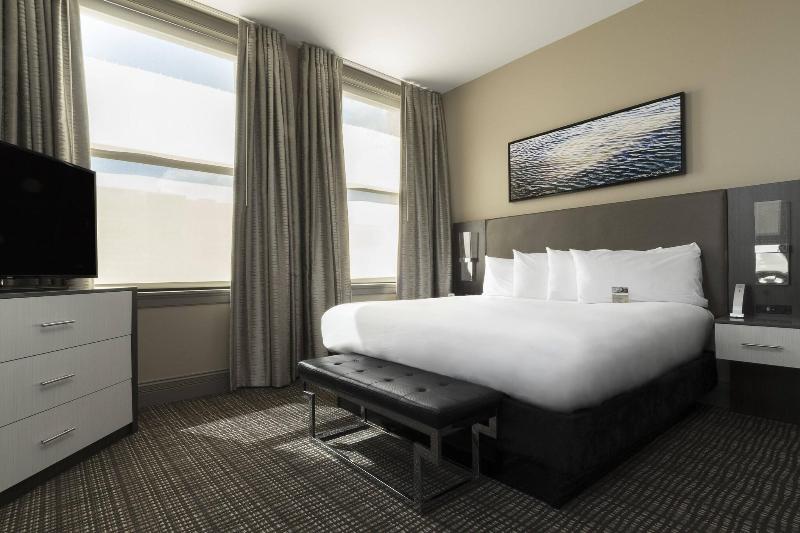 Standard Room King Size Bed, The Current Iowa, Autograph Collection