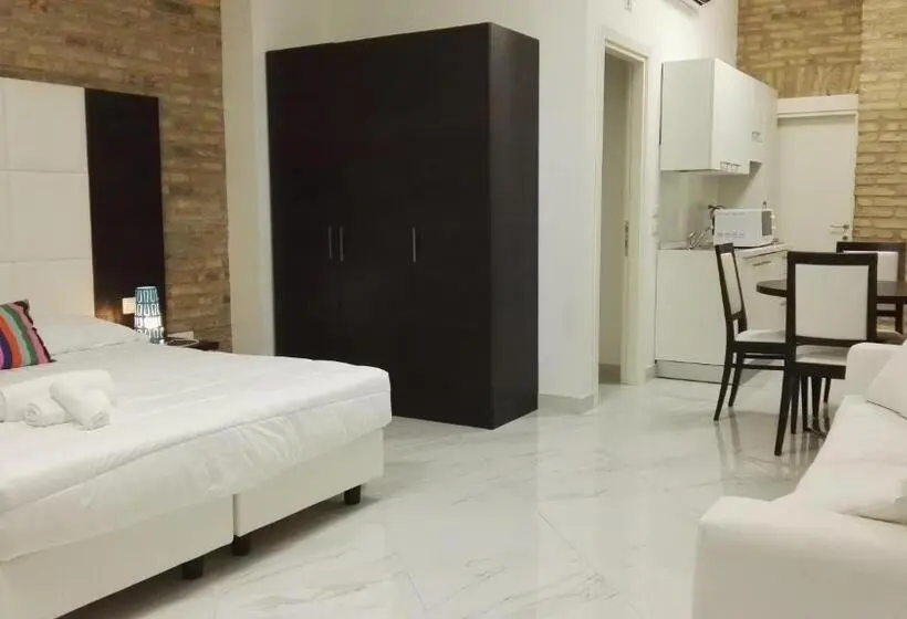 Camera Standard, Morin 10 Rome Exclusive Suites