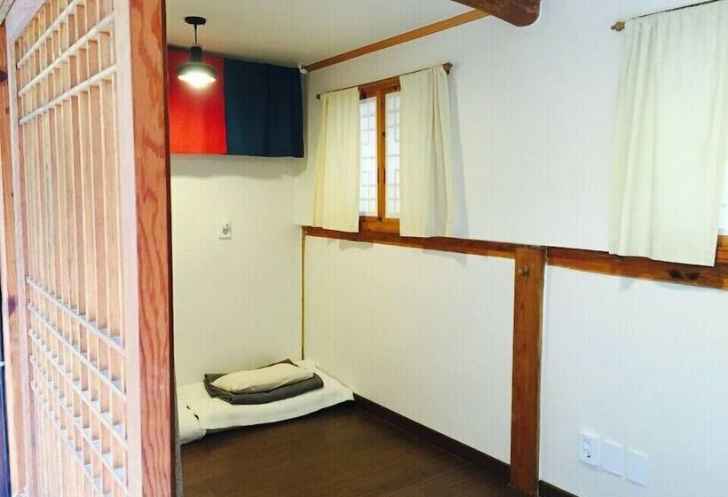 اتاق استاندارد, Hanok Got