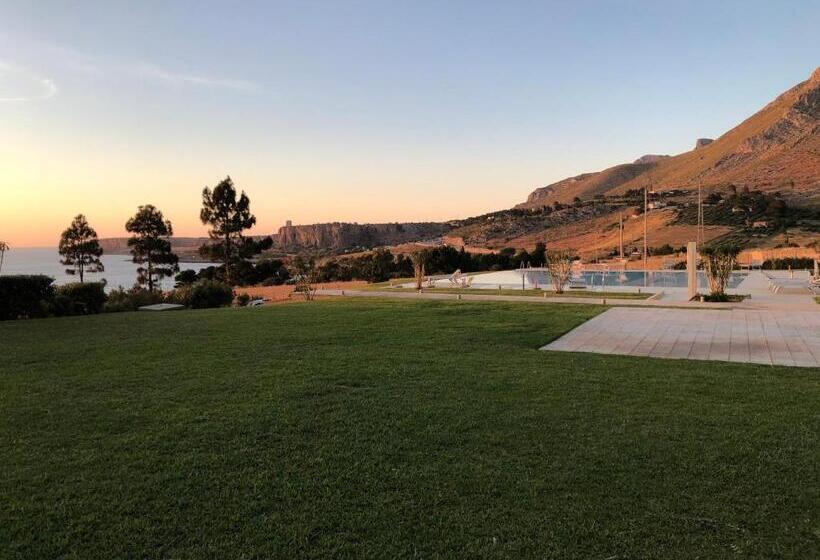 Номер Стандарт Вид на Море с Балконом, Cala Azzurra Macari Bed And Breakfast And Holidays House