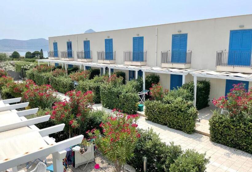 Номер Стандарт с Балконом, Cala Azzurra Macari Bed And Breakfast And Holidays House