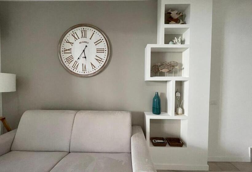 Дом 2 Спальни, Cala Azzurra Macari Bed And Breakfast And Holidays House