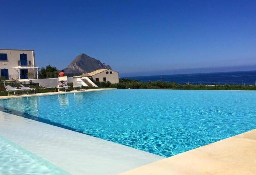 Номер Стандарт Вид на Море с Балконом, Cala Azzurra Macari Bed And Breakfast And Holidays House