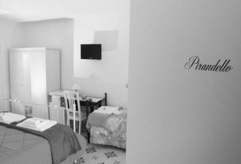 اتاق استاندارد سه تخته با بالکن, B&b Sangiovanni